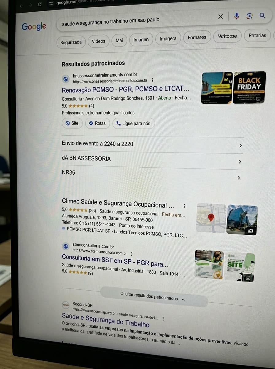 Resultados patrocinados no Google Search — cliente da Groow aparecendo no topo em busca de SST